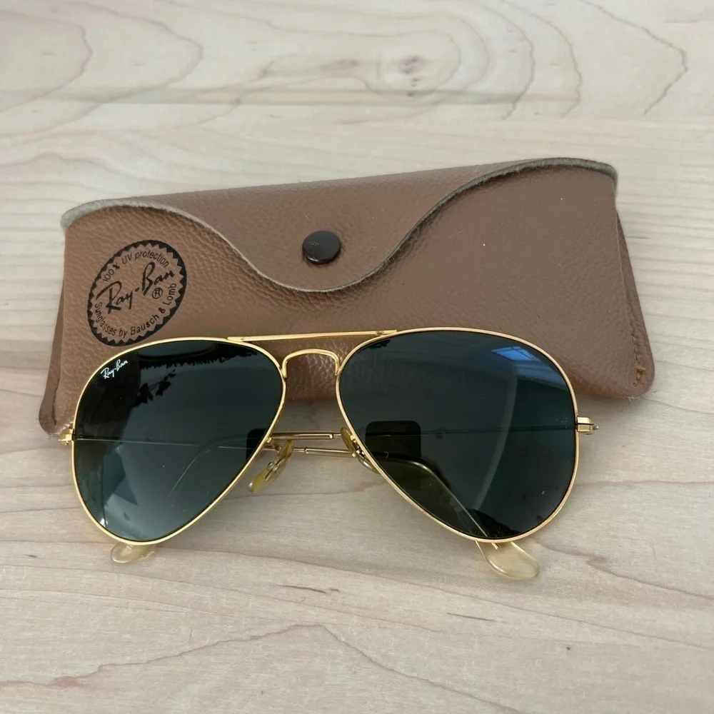 Vintage 1990’s B&L LO205 Ray Ban USA Aviator Sunglasses Gold Plate and Case